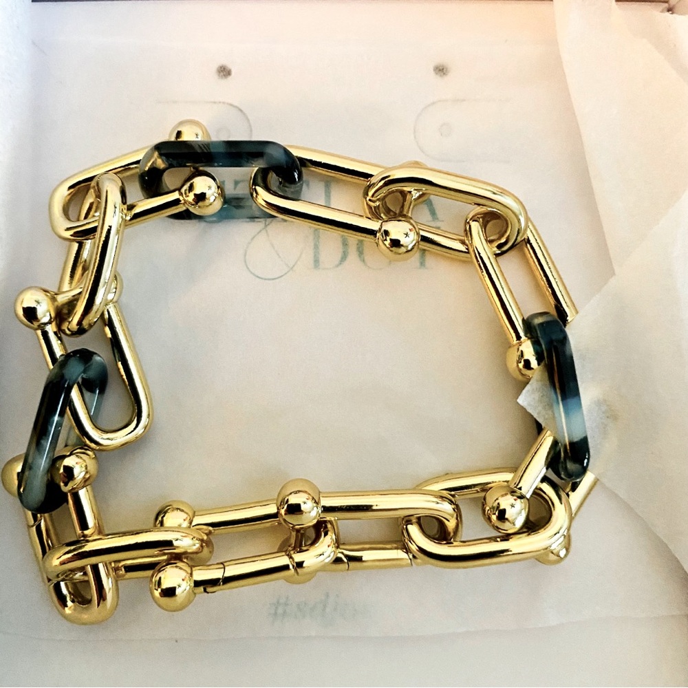 Stella & Dot link bracelet.